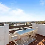 펜션 Luxury Penthouse Rooftop Sea & Golf Views *