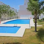 Luxury Penthouse Rooftop Sea & Golf Views 펜션 에스테포나