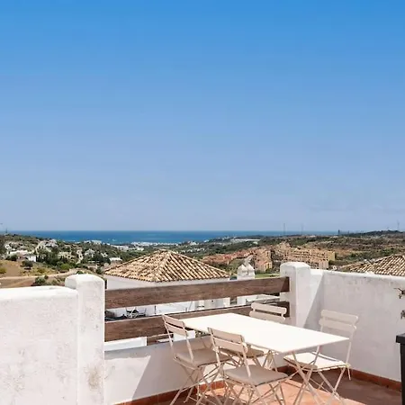 Luxury Penthouse Rooftop Sea & Golf Views * Estepona