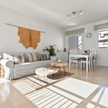 Holiday home Luxury Penthouse Rooftop Sea & Golf Views *