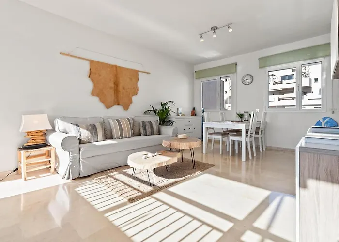 Holiday home Luxury Penthouse Rooftop Sea & Golf Views *